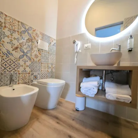 Amoroma Suite-2